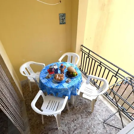 Apartment Trilocale In Centro A 50 Mt Mare *