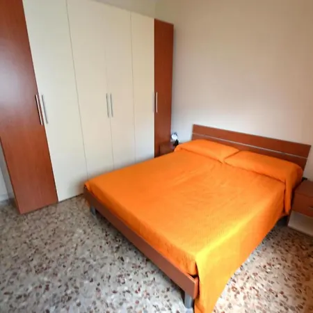 Trilocale In Centro A 50 Mt Mare Apartment