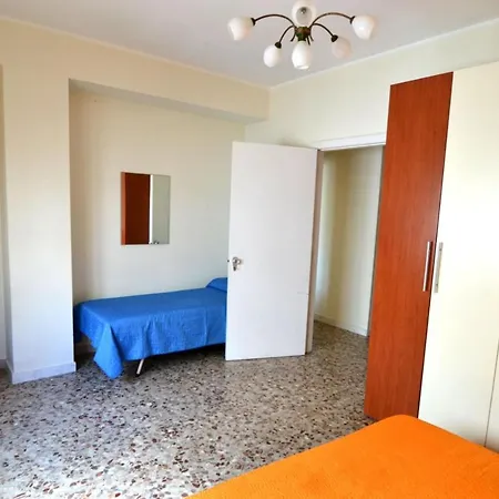 Apartment Trilocale In Centro A 50 Mt Mare *